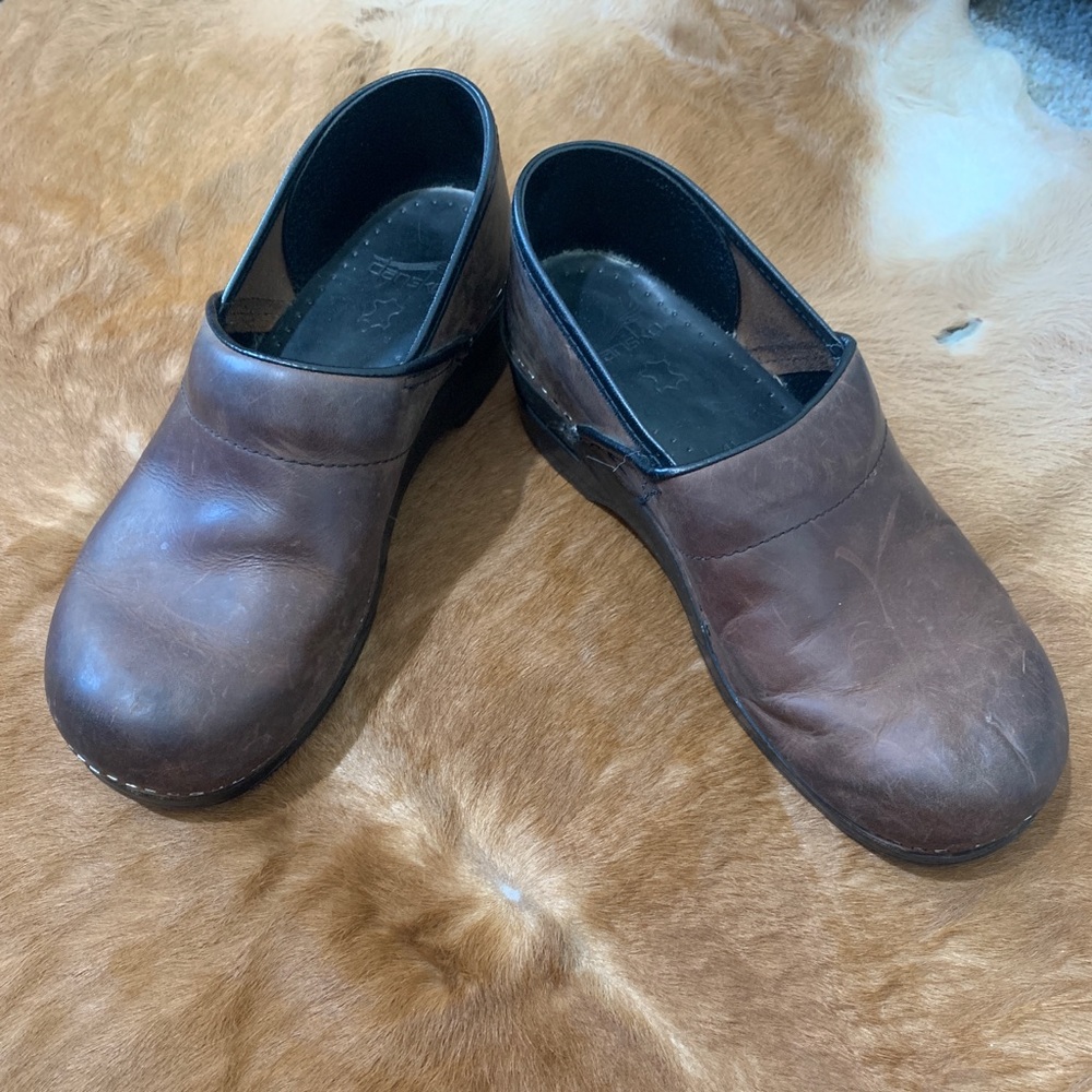 Dansko Clogs brown